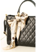 15812 SCARVE