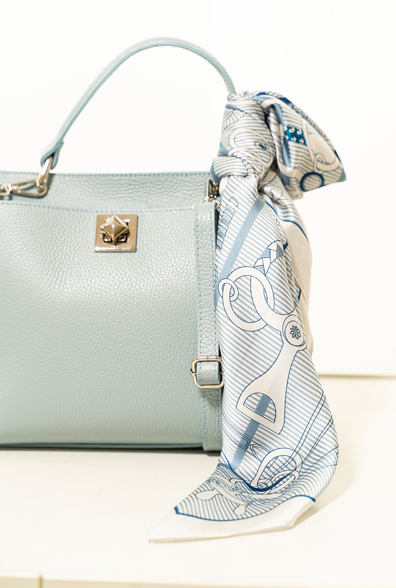 15817 SCARVE