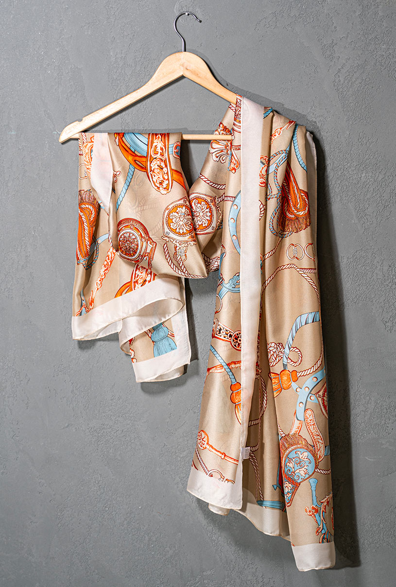 15822 SCARVE