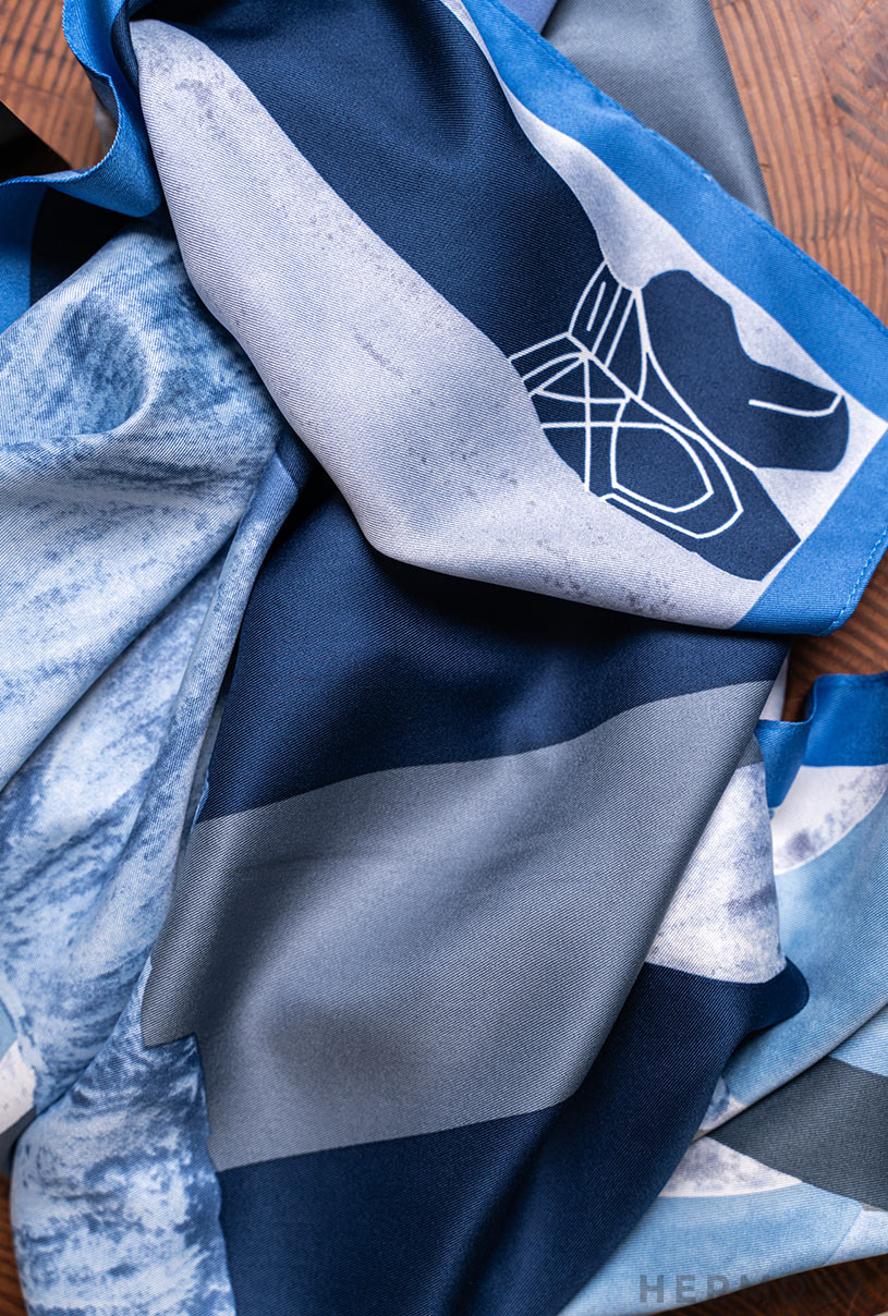 34657 SCARVE